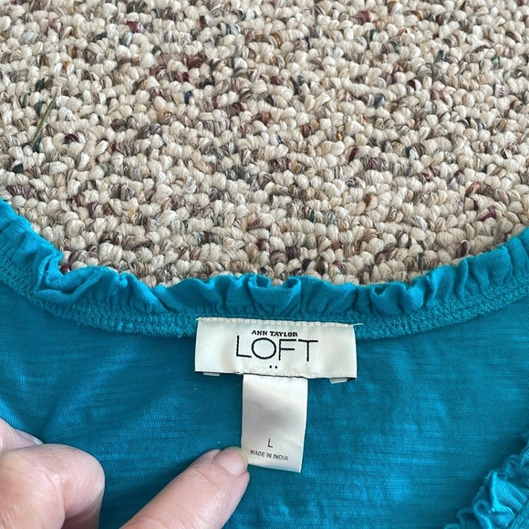 Loft Teal Sleeveless Top With Ruffles. Large - Picture 4 of 5